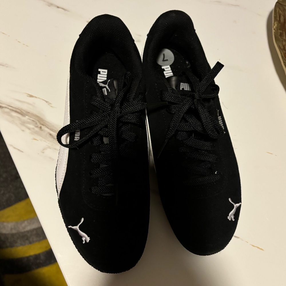 Puma Women’s Black Sneakers